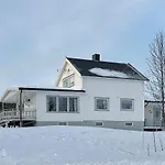 Tatil Evi Seaside Retreat In Lyngen-by Traum *