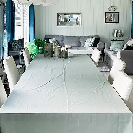 Seaside Retreat In Lyngen-by Traum Casa de Férias *