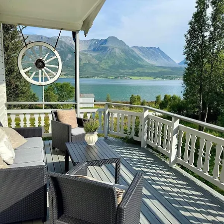 Seaside Retreat In Lyngen-by Traum *