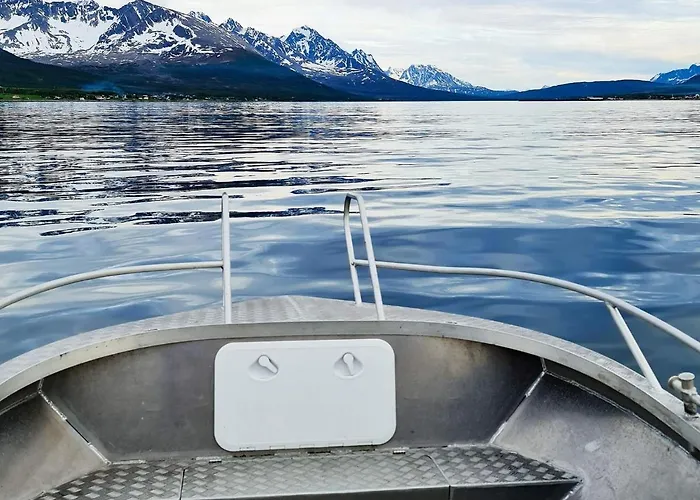 Seaside Retreat In Lyngen-by Traum *