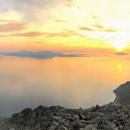 Seaside Retreat In Lyngen-by Traum Svensby