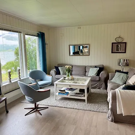 Seaside Retreat In Lyngen-by Traum Svensby